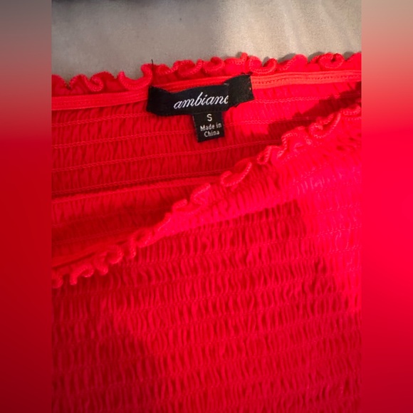 •3 shirt bundle• Smocked Off the shoulder Tops - Picture 9 of 13